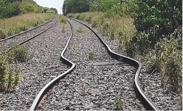 Descalzó una formación del tren Sarmiento porque las vías se doblaron por el calor