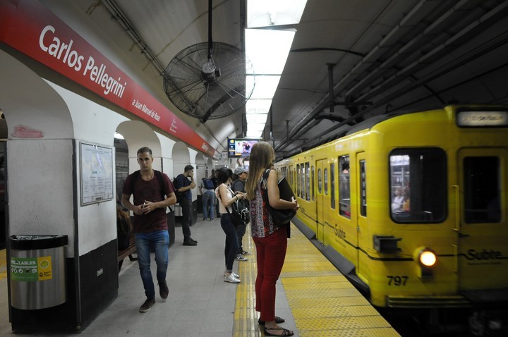 Subte: suspenden el paro y los gremios revisarán los coches contaminados de la línea B