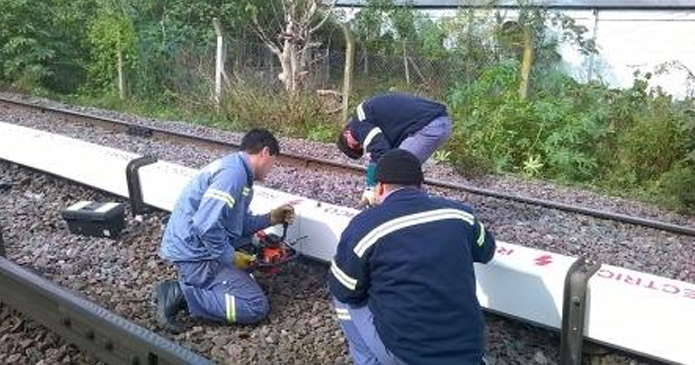 Línea Urquiza: reposición cobertores de tercer riel | Rieles Multimedio