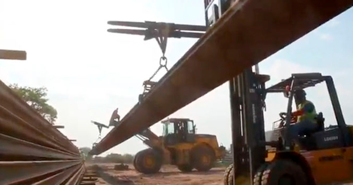 Avia Terai centro de acopio para las obras del Belgrano