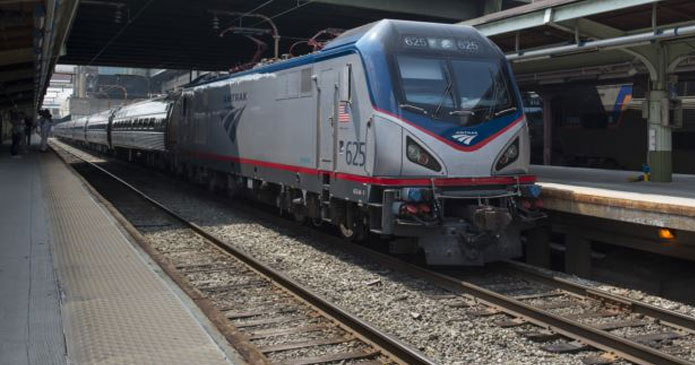 Estados Unidos: Trenes de Amtrak retornan a la normalidad tras accidente
