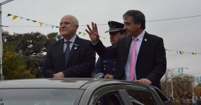 Histórico desfile por los 150 años de la fundación de Roldán