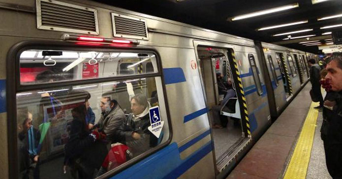 Universidad de Chile propone iniciativa para que el Metro funcione con energía solar