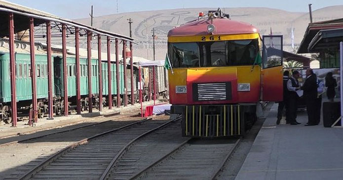 Perú: Autovagón 261 reinicia viaje tras 4 años de inoperatividad