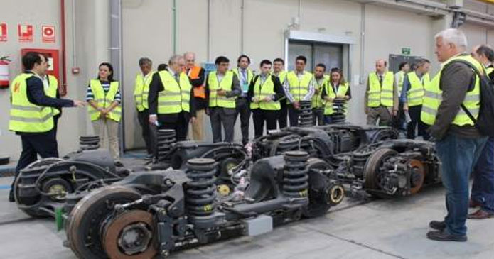 España: Representantes de los metros y tranvías de Latinoamérica visitan el suburbano de Málaga