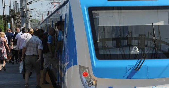 Desde el lunes, el servicio eléctrico del tren Roca a La Plata suma dos estaciones