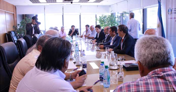 «Paritarias libres y política de transporte» reclamó Schmid en encuentro con Triaca y Dietrich