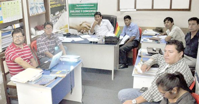 Bolivia: El tren metropolitano es social, según dos técnicos