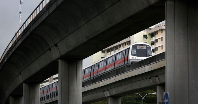 Dos muertos por accidente de tren en Singapur
