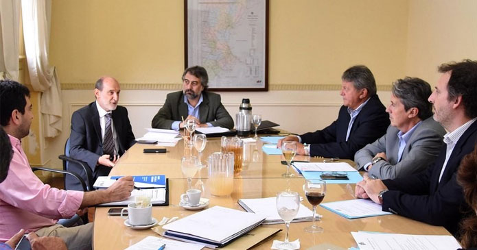 En la Región Centro abordan proyecto de paso a Chile por La Rioja y misión a Shanghai