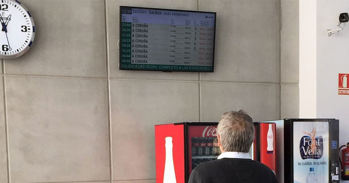 España: Lagunas de hasta dos horas sin trenes merman el servicio diario entre Vigo y La Coruña