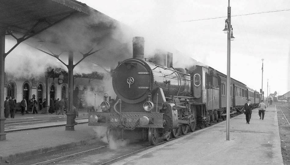 España: Los antiguos trenes a vapor