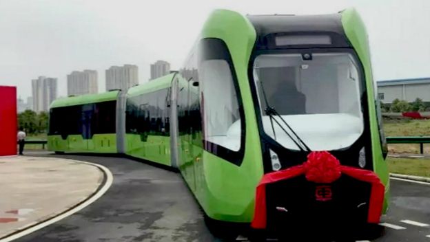 China: ¿Autobús, tranvía o tren? Este es el último invento chino