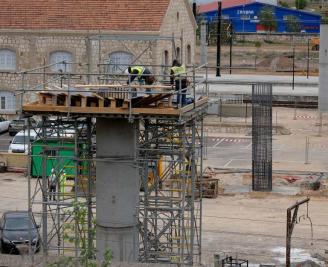 España: El AVE inicia la obra de la vía derecha del viaducto de Valderre