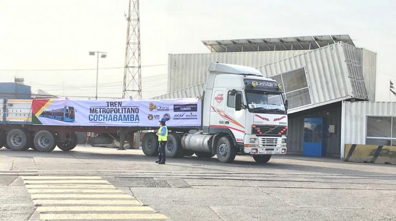 Bolivia: Los rieles para el tren metropolitano son enviadas desde Arica