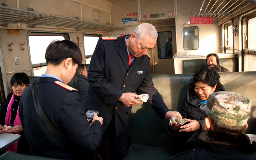 China: Los encantos vintage del tren atraen a los pasajeros jóvenes