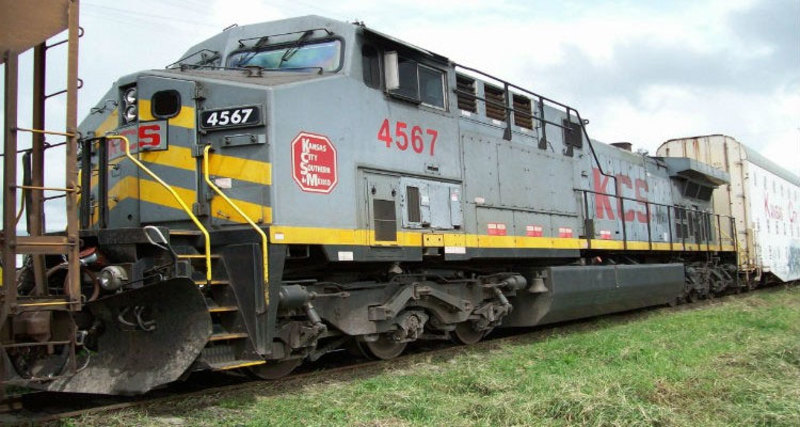 Una sección conecta la red ferroviaria de trenes de alta velocidad con los tramos centrales y occidentales de China