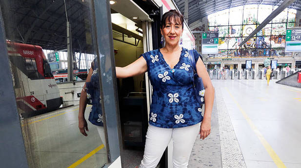 España: Cony Carranza: “El tren me hace sentir más libre”