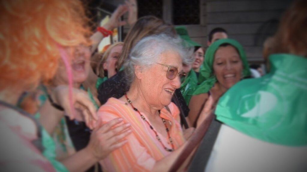 Proponen llamar «Dora Codelesky» a una de las nuevas estaciones del subte E