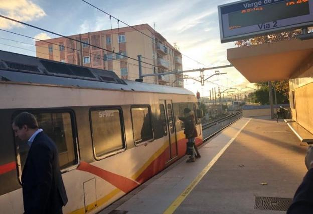 Feve estudia comprar trenes usados en Mallorca para reforzar su flota en Asturias
