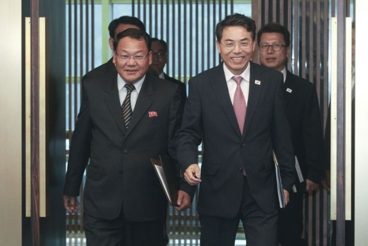 Coreas acuerdan modernizar vías ferroviarias de Norcorea
