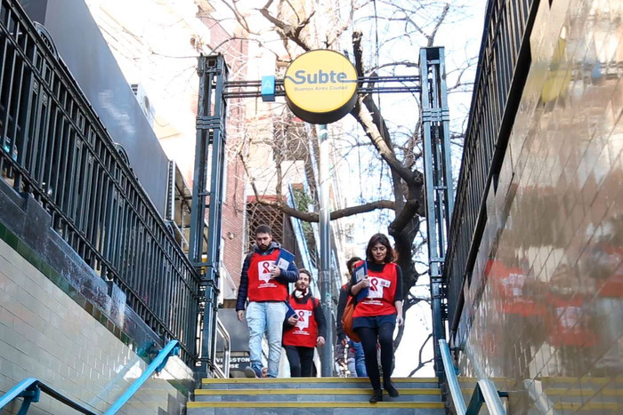 Amnistía Internacional, Fundación Huésped, Greenpeace, Médicos Sin Fronteras y Unicef difunden su trabajo en el subte