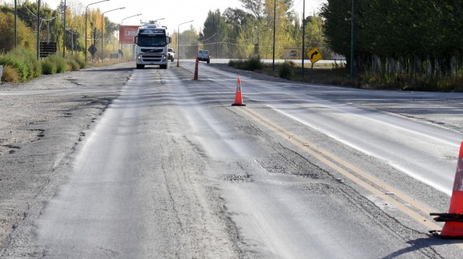 Las rutas a Vaca Muerta sufren por el paso de miles de camiones