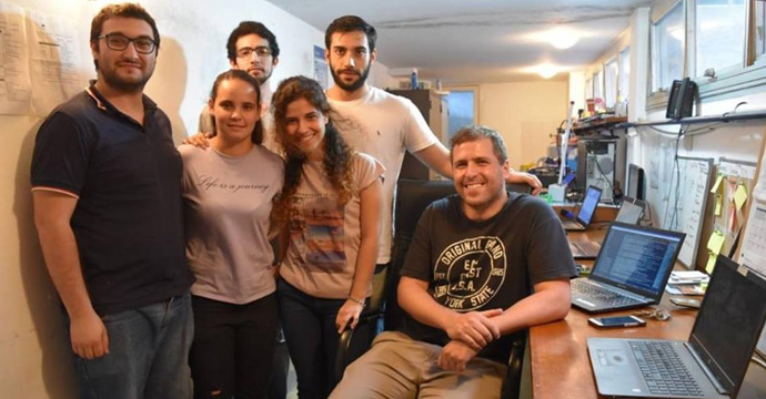 Premiaron a correntinos por aparato que monitorea barreras ferroviarias