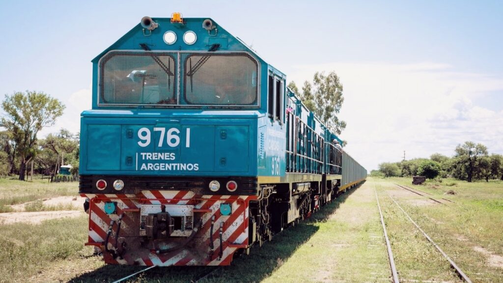 Proyectan extender el ramal ferroviario del Belgrano Cargas para que llegue a las terminales de Timbúes