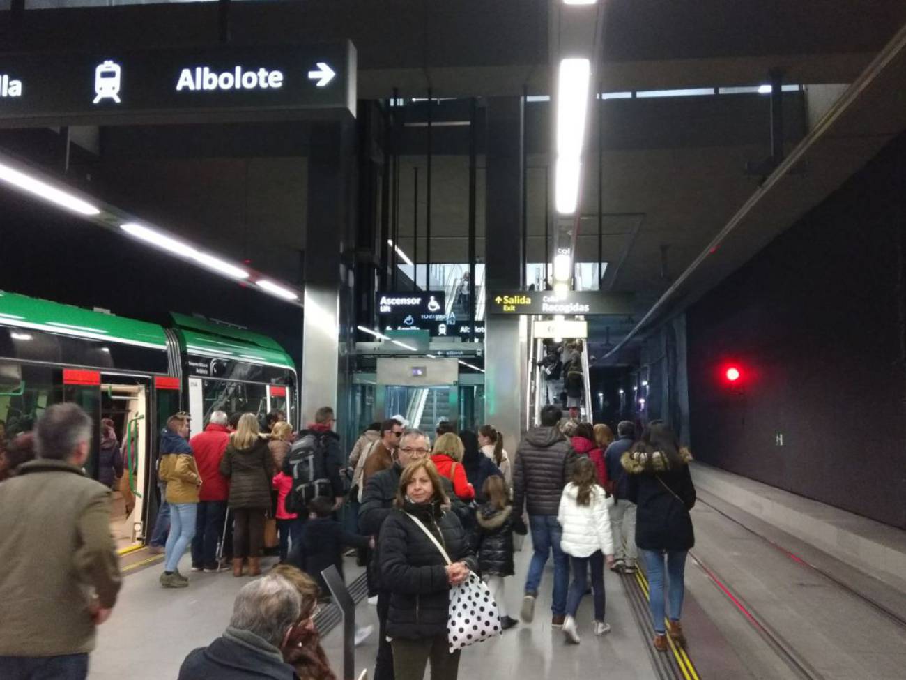 El metro de Granada crece casi un 10 por ciento en Semana Santa