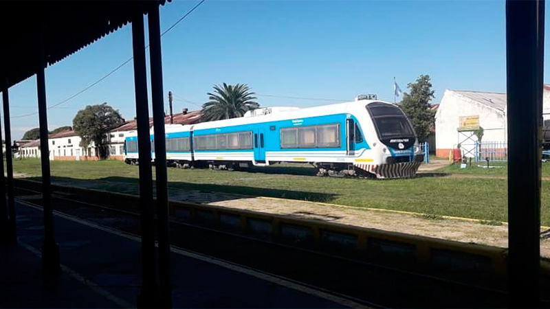 El tren Paraná-Colonia Avellaneda hizo nueve viajes por el paro de colectivos