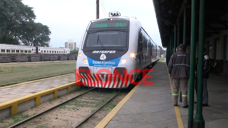 La Asamblea Ciudadana marcha por los colectivos y la reactivación de trenes