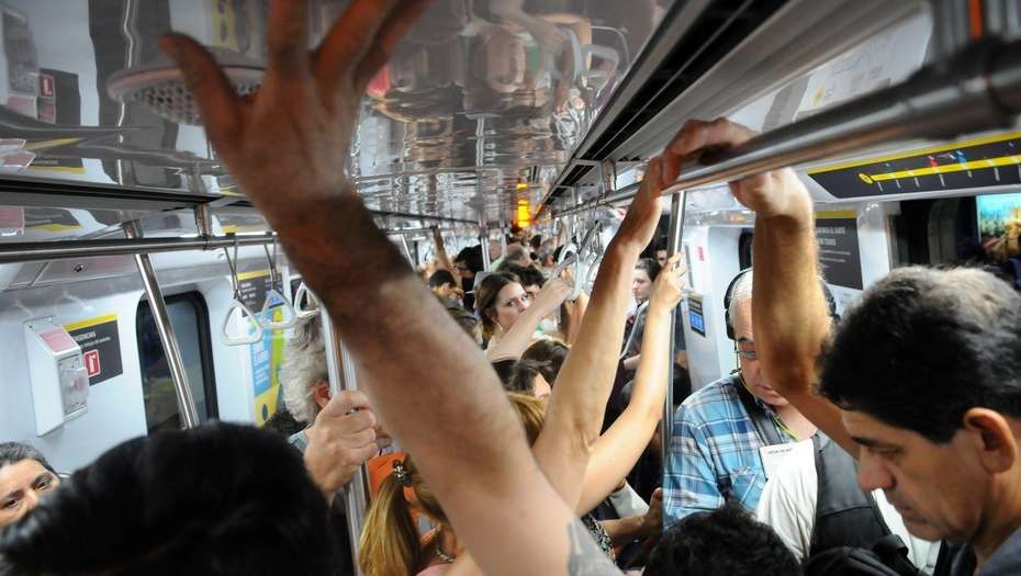 Crece la cantidad de pasajeros de subte pero aún no se llega a la frecuencia prometida