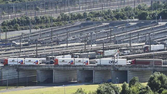 Francia: El tráfico de camiones por Eurotunnel, a nivel récord once meses seguidos