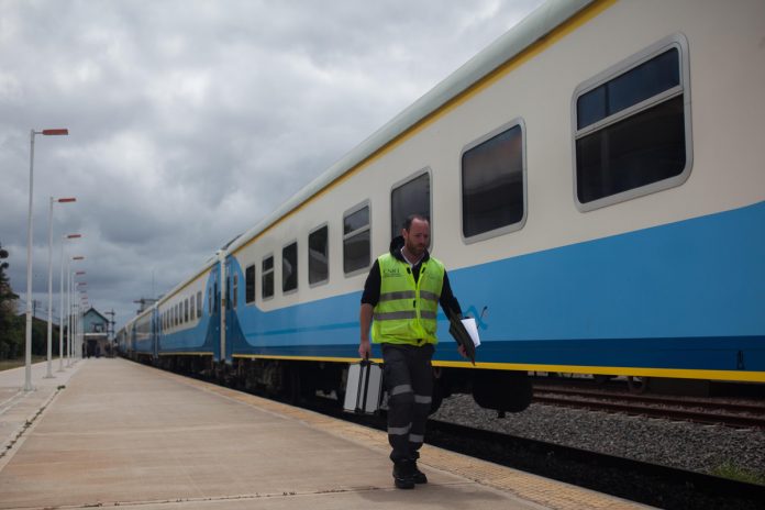 Personal ferroviario aseguró que los durmientes “están bien”