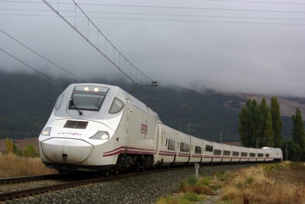 España: Renfe obtendrá beneficios por primera vez gracias a su buena gestión
