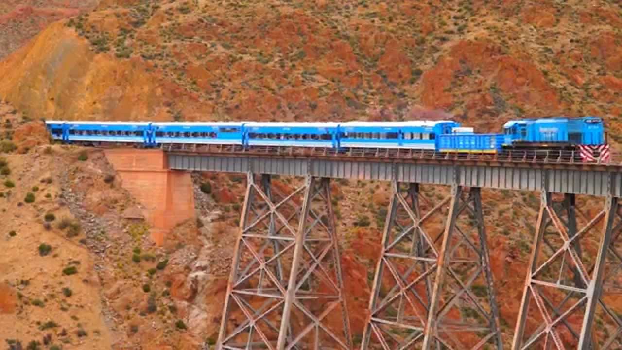 En Jujuy comparan el ferrocarril de la Quebrada con el tren de las nubes de Salta