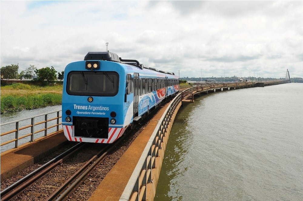 Coronavirus: suspenden servicio del tren Posadas-Encarnación