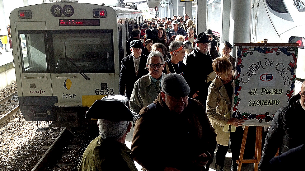 España: La decadencia de las cercanías ferroviarias se extiende por el noroeste